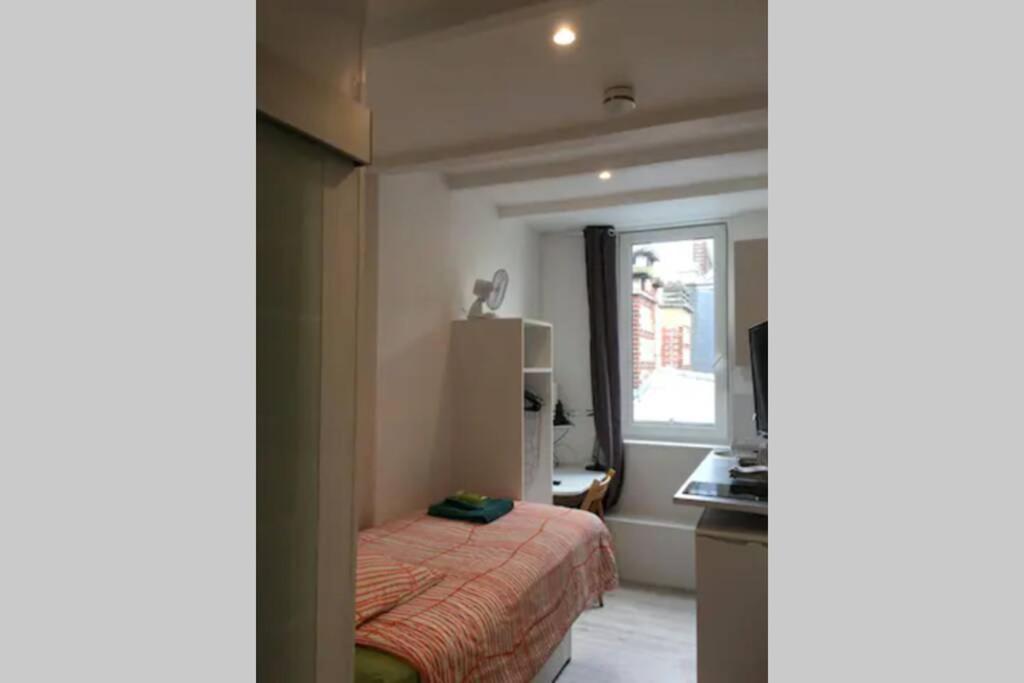 Appartement Hypercentre Vesle - Studette 4 à Reims Extérieur photo