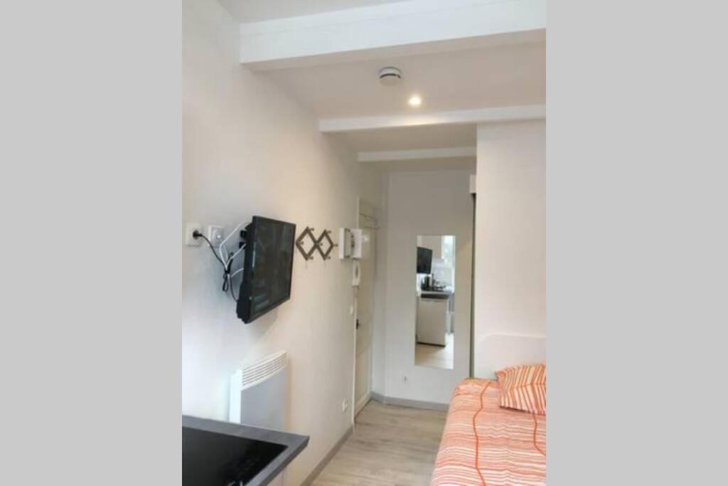 Appartement Hypercentre Vesle - Studette 4 à Reims Extérieur photo